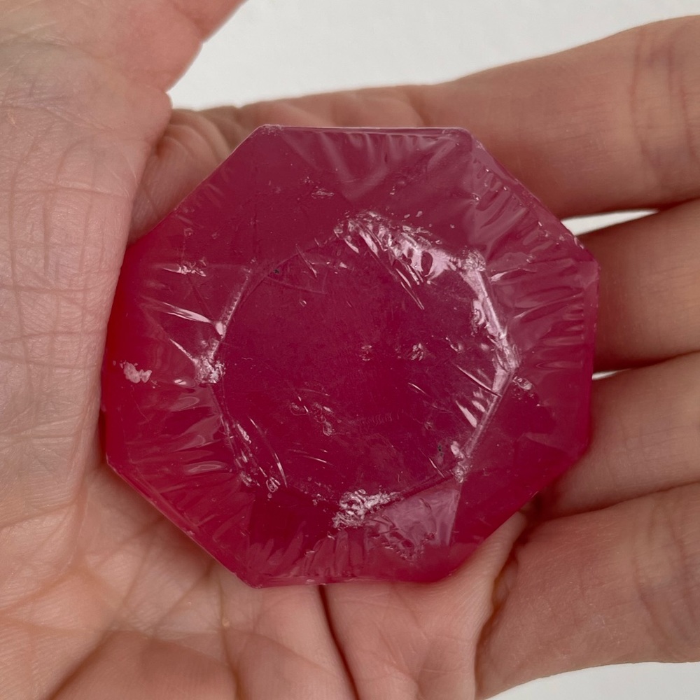 Beauty Blender solid cleanser